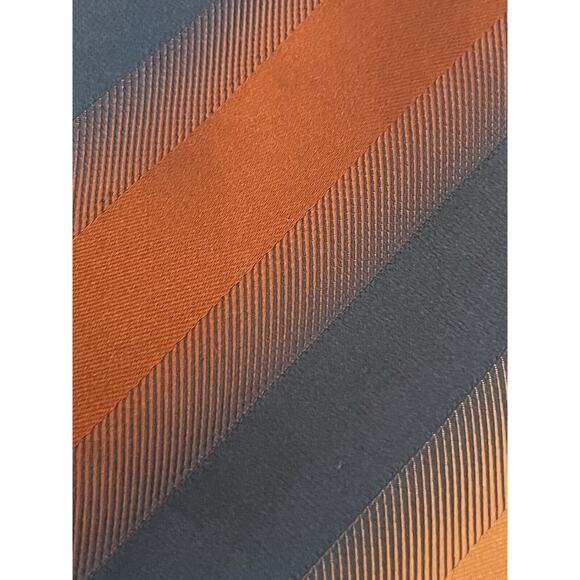 Bcbg Attitude Orange Gray Pink 100% Silk Men’s Neck Tie Made In China - Picture 9 of 9